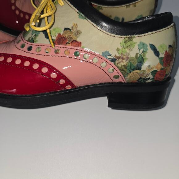 John Fluevog Domitian Sea Angel Brogue Oxford White Floral Red Patent 6.5 w/Box - Picture 10 of 12